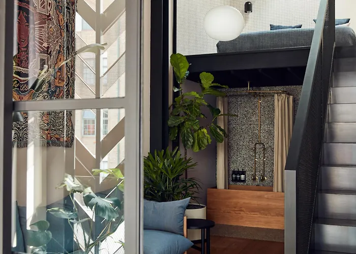 Paramount House Hotel Sydney